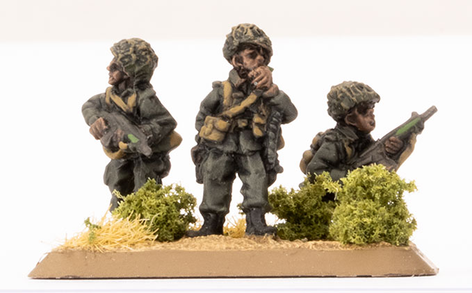 WW3 - Mechanised Infantry Platoon (x33 figs) - TIR702 — image 1