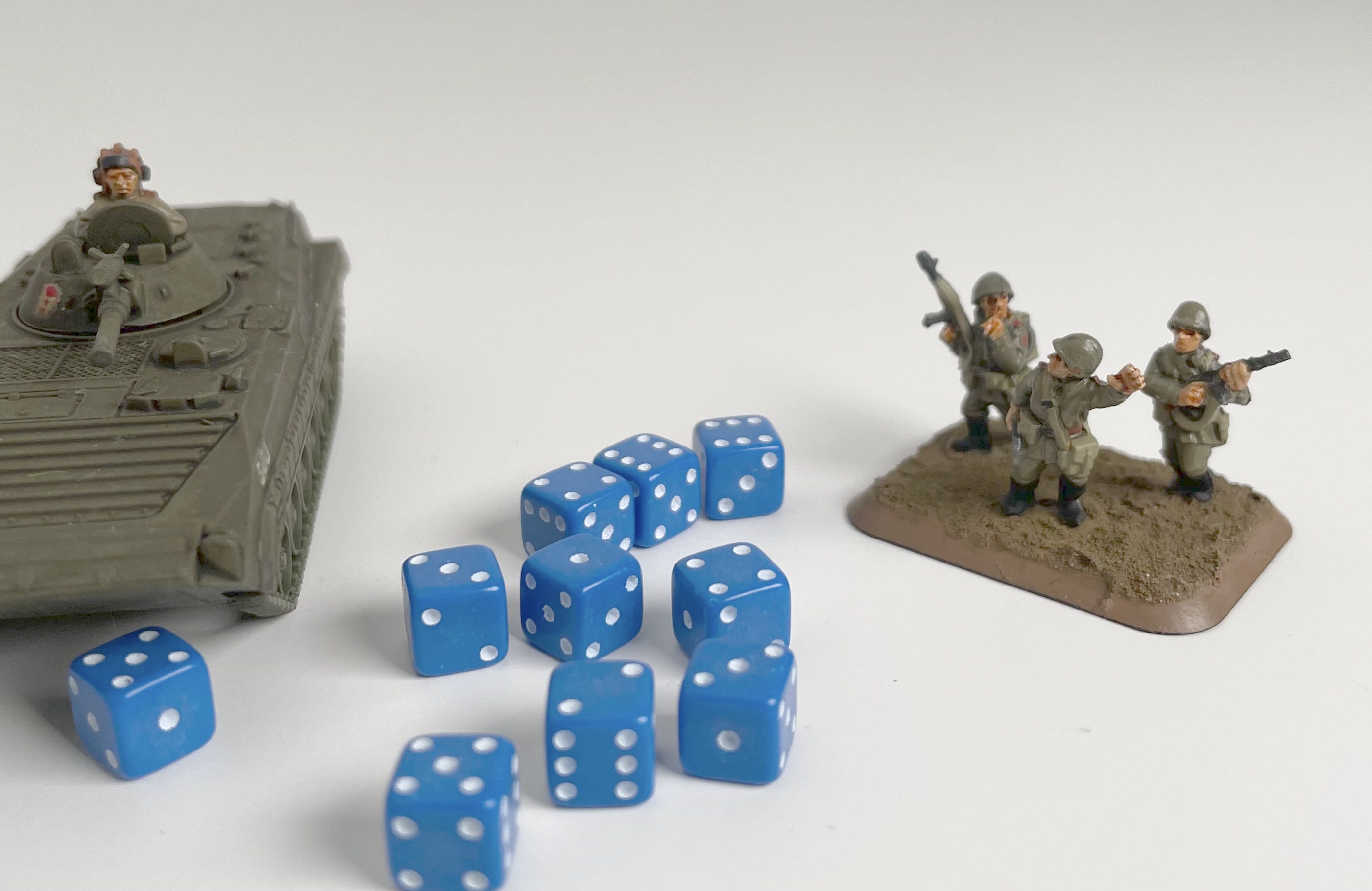 10 x D6 Spot Dice 7mm Opaque Blue/White Spot - d6spot07bluews — image 1