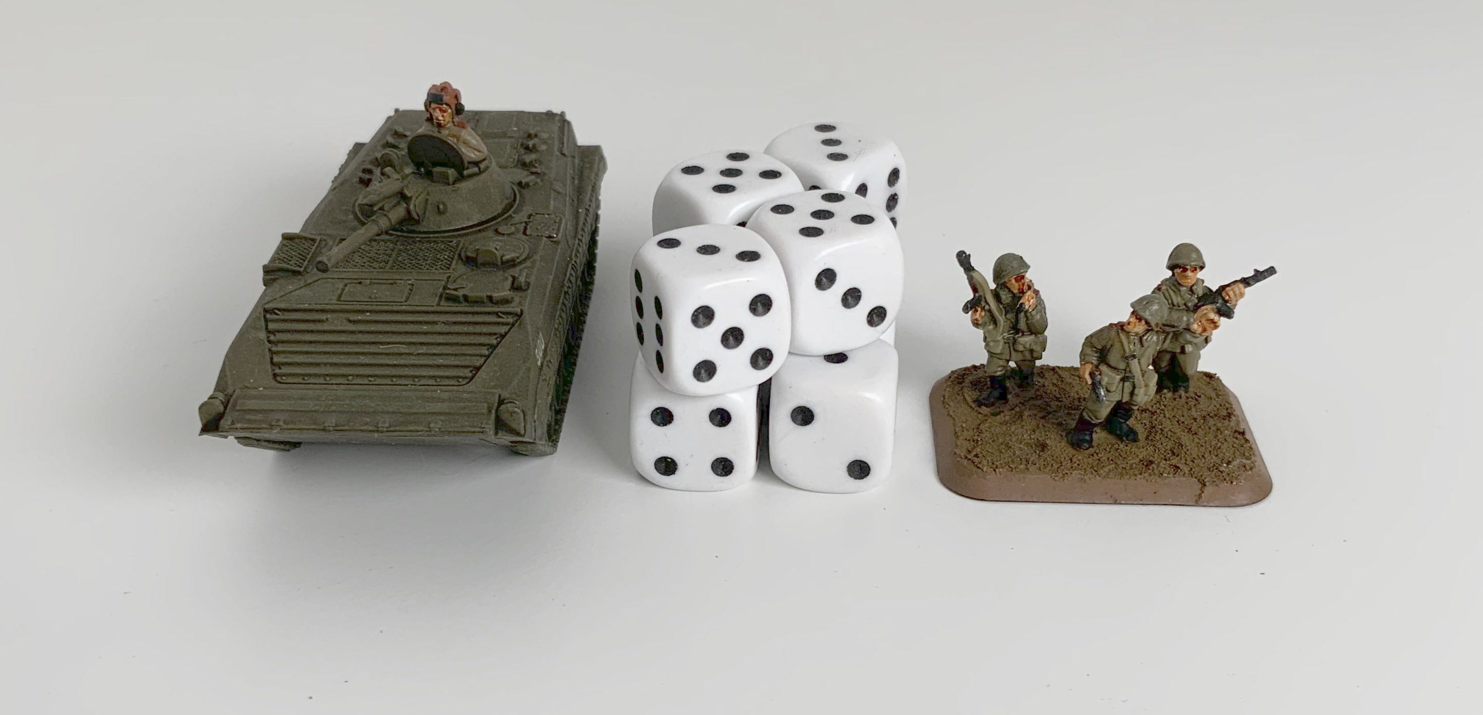 10 x D6 Spot Dice 12mm Opaque White - d6spot12white — image 1