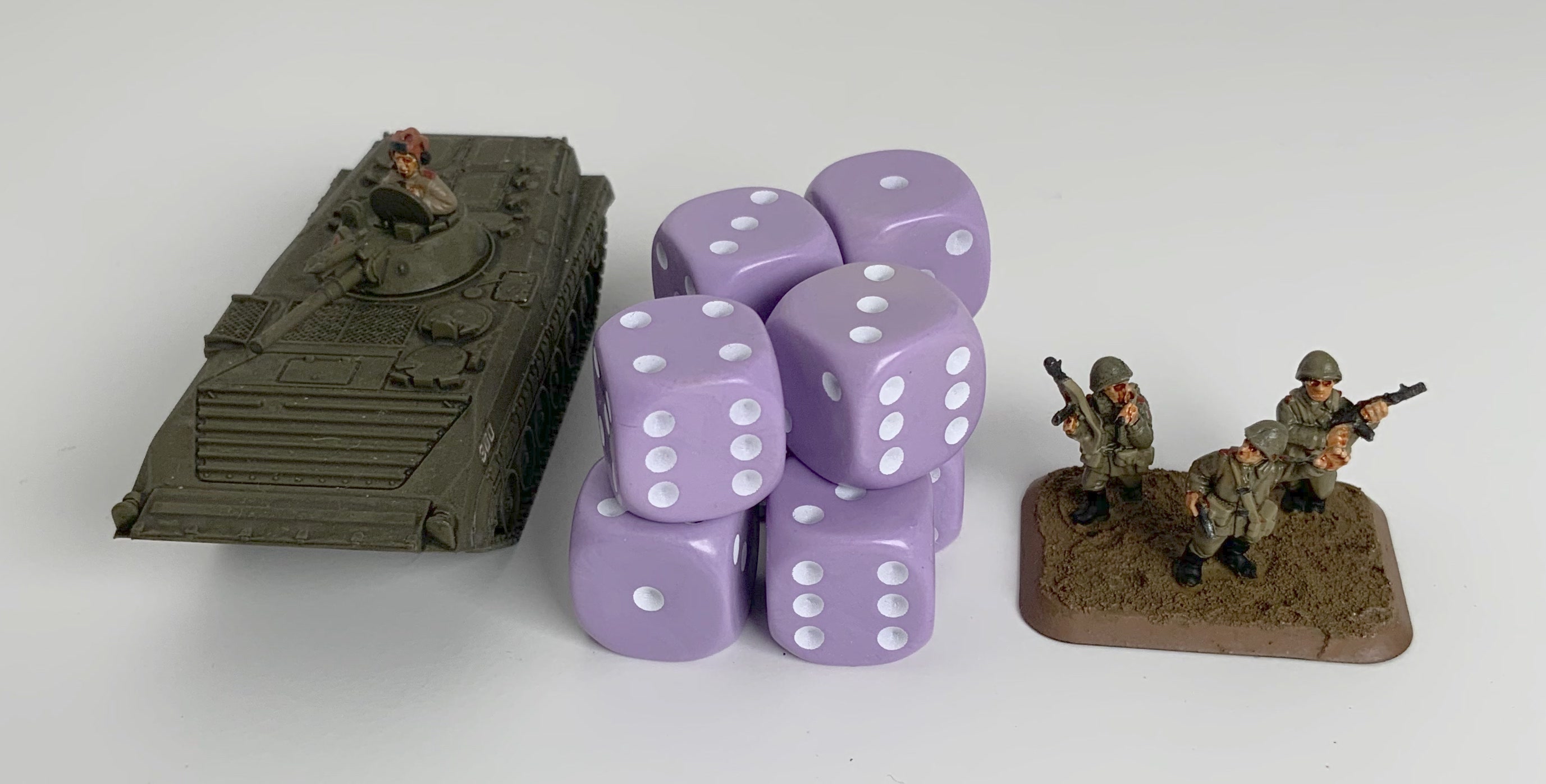 10 x D6 Spot Dice 14mm Opaque Lilac - d6spot14lilac — image 1