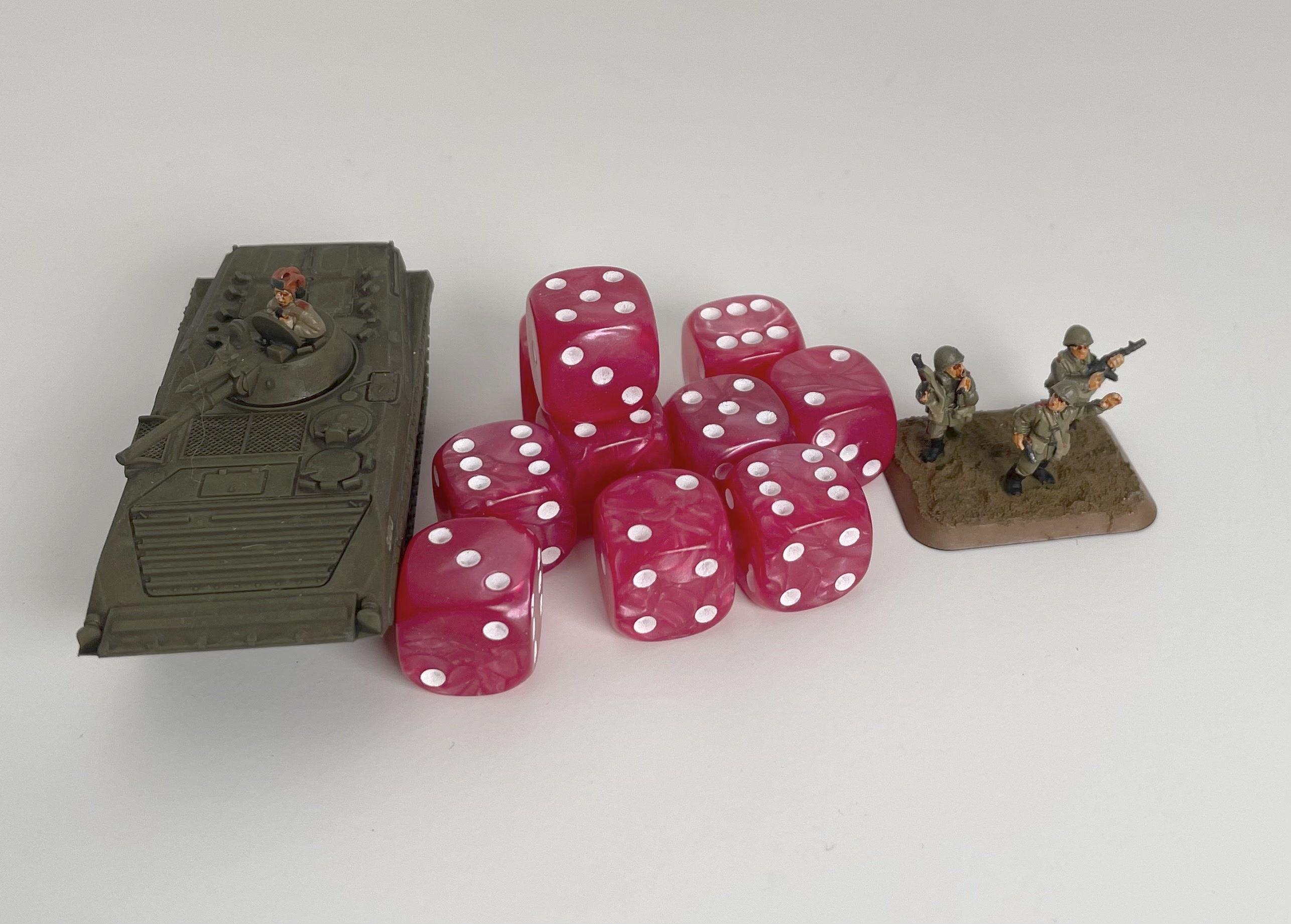 10 x D6 Spot Dice 14mm Vortex Red/White Spot - d6spot14vxredws — image 1