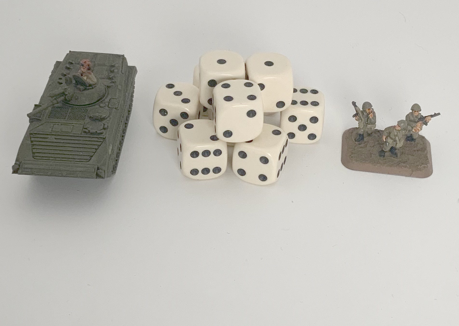 10 x D6 Spot Dice 15mm Opaque Ivory - d6spot15ivory — image 1